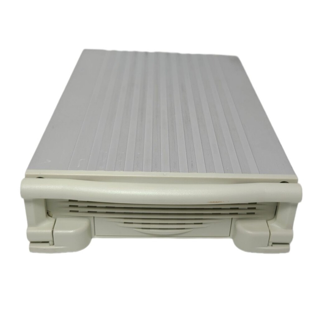 Lian Li  Aluminum Inner Rack Removable For RH-38 Sata tray Beige